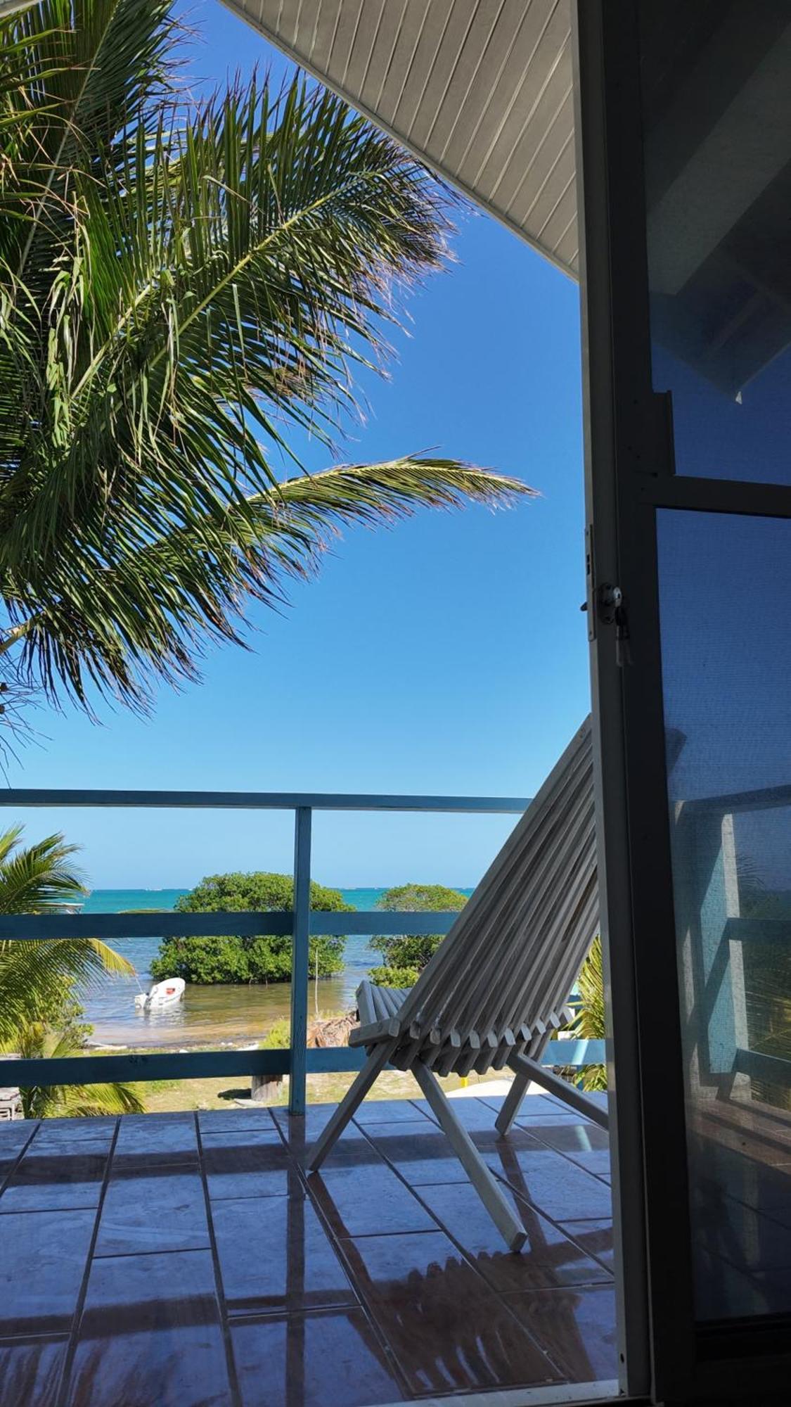 Hotel The Novelo Caye Caulker Exterior foto